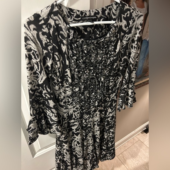 Chris McLaughlin size 6 black white ruffle dress euc fully lined stretchy - Picture 4 of 11